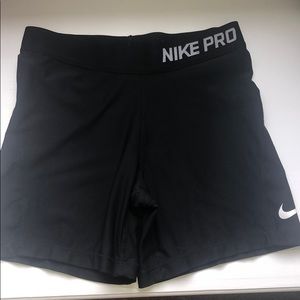 Black nike pro spandex, kids xl (women’s xs)